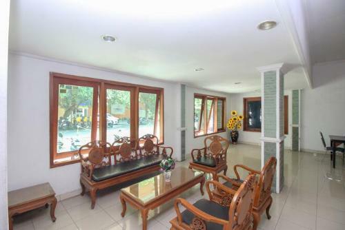 Hotel Sanashtri By Shm