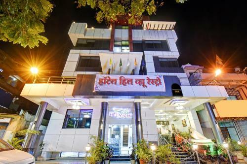 Townhouse Oak Hotel Hillview