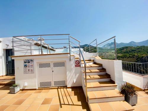 Casa Con Incre�bles Vistas A Las Monta�as Y Al Mar