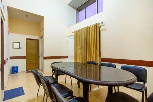 Hotel Vaccinated Staff - Oyo 3148 Sofia Homestay Syariah