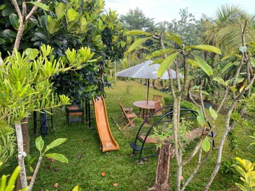Hotel Embay House & Private Pool