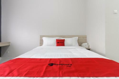 Hostal Reddoorz Apartment @ Dramaga Tower