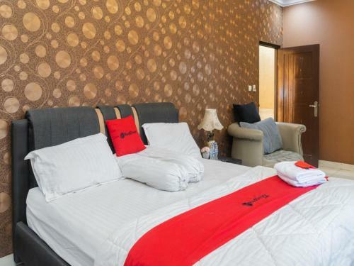 Hostal Reddoorz Syariah @ Ciampea Bogor