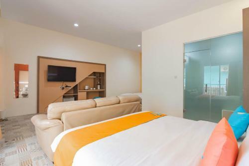 Hotel Sans Resort Parung Bogor
