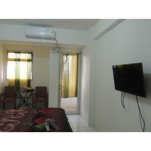 Hotel Reva Room On Gunung Putri Square Apartment
