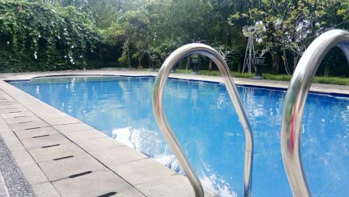 Villa Muslim Yuni Syahla Holiday Home