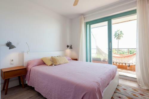 Gavamar Castelldefels Beachfront Apartment- Direct Access To The Beach
