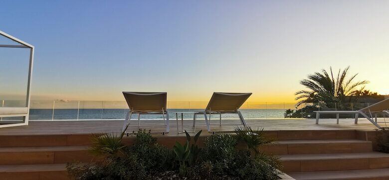 Hotel Tropical Gava Mar