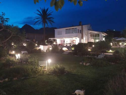 Hostal Berg & Zon