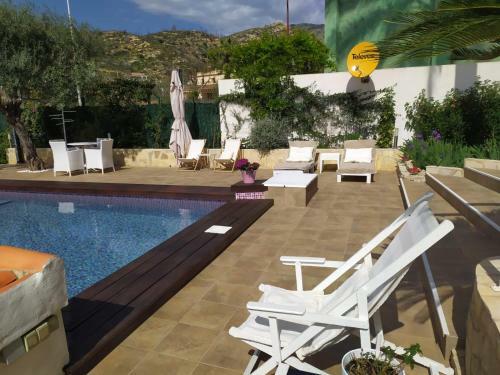Hostal Berg & Zon