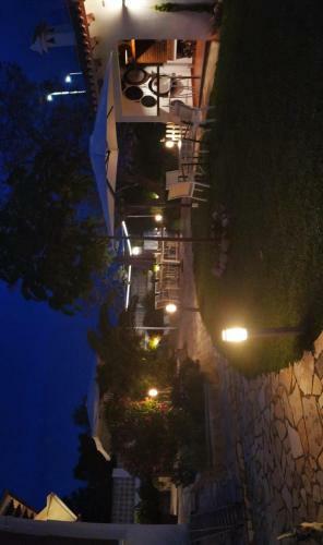 Hostal Berg & Zon