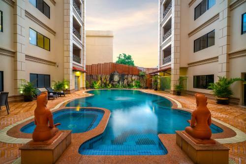 Dragon Royal Angkor Hotel