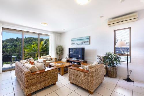 Viewland Drive Apartments