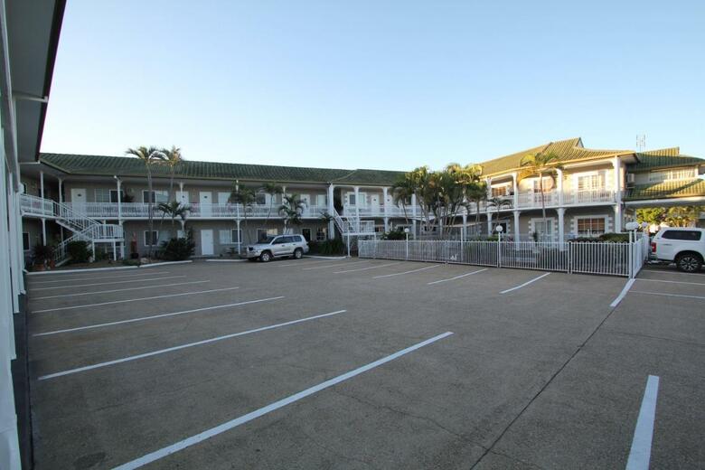 Colonial Rose Motel