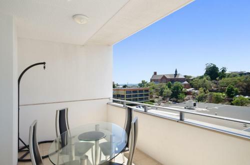 Dalgety Apartments