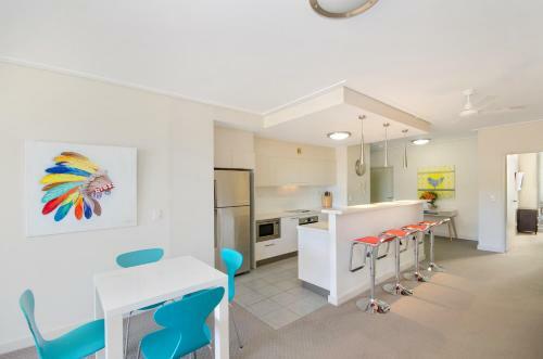 Dalgety Apartments