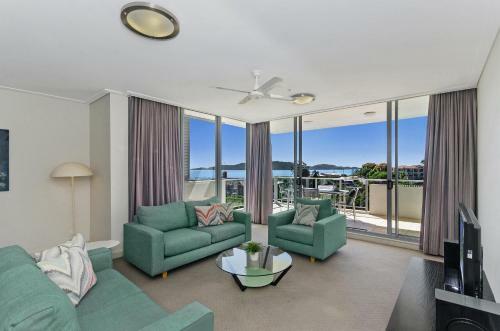 Dalgety Apartments