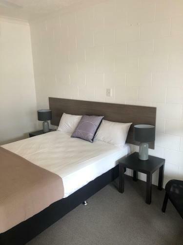 Motel Q Express