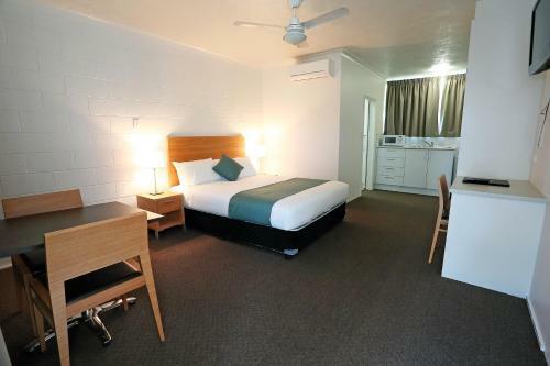 Motel Q Express