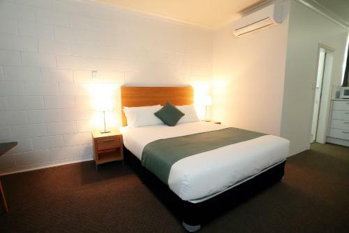 Motel Q Express