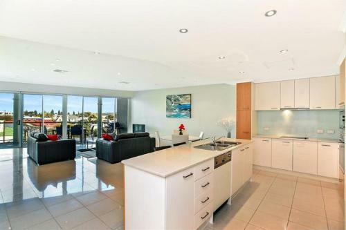Unwind @ Gallery Apartments