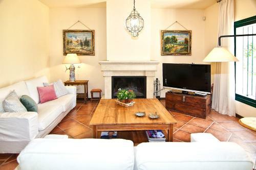 Villa Maria Your Luxury Retreat With A Quiet Pool