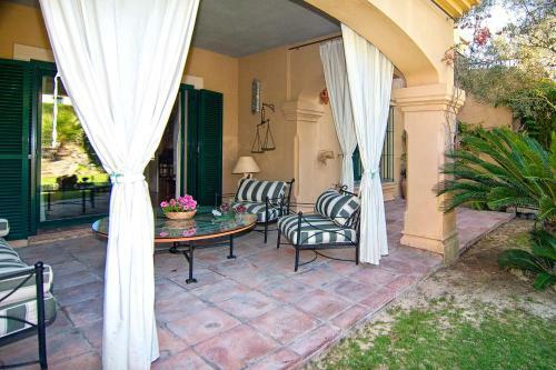 Villa Maria Your Luxury Retreat With A Quiet Pool