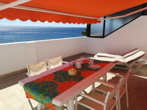 Apartamento �tico En Primera Linea de Playa