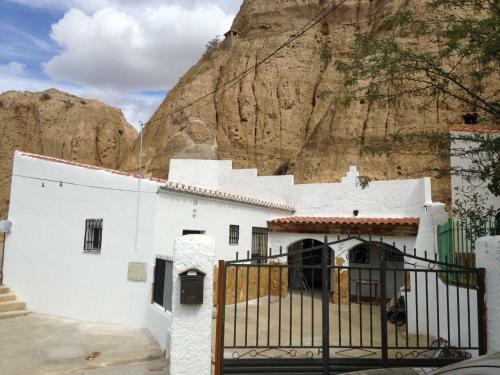 Casa Cueva El Algarrobo
