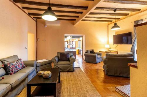 Boadella R�stic Casa Rural En El Alt Empord�