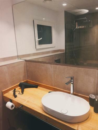 Apartamento Turistic Girona - Piso de 3 Habitaciones