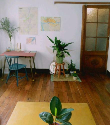 Hostal Habitaci�n En La Rambla