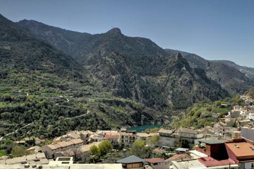 Apartamento �tico Con Chimenea En Sierra Nevada-g�ejar Sierra