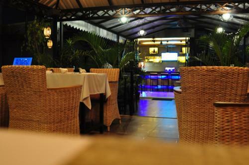 Feliz Hostel Cafe & Bar