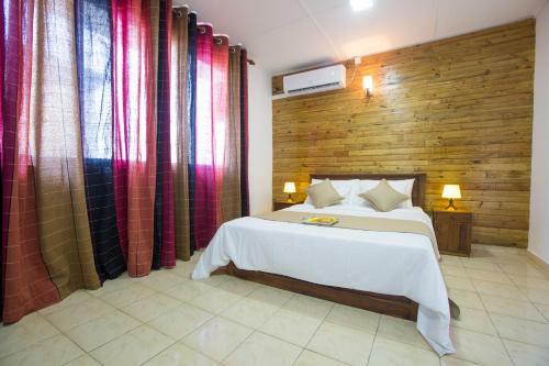 Hotel Maple Tree Residencies