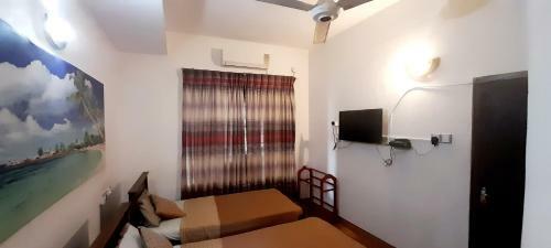 Hostal Hotel 100