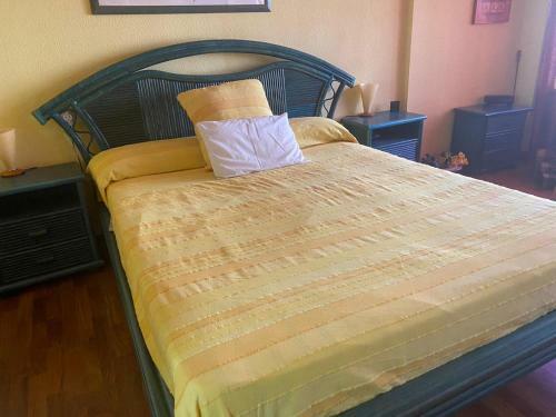 Apartamento Turistico En Alicante, By Adoorable