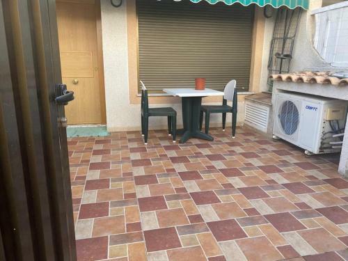 Apartamento Turistico En Alicante, By Adoorable