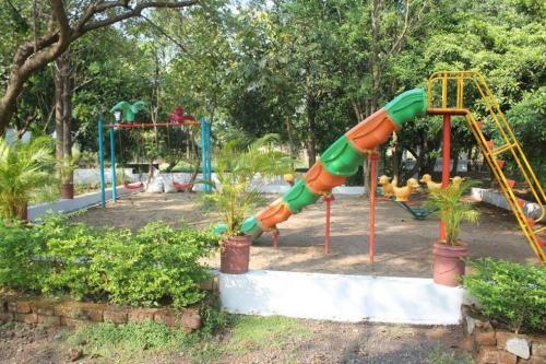 Villa Ivy Maitri Farm 3 Bhk With Private Pool - Badlapur
