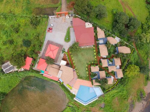 Hotel Nirva Resort