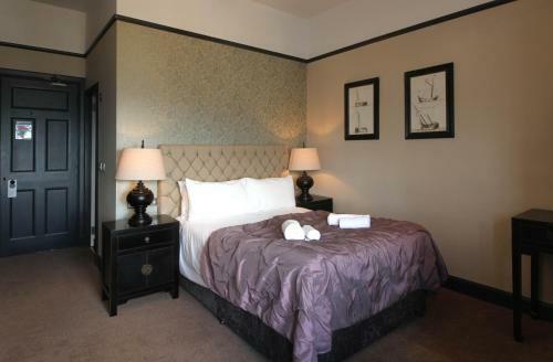 West Highland Hotel(.)