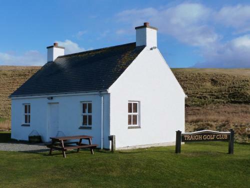 West Highland Hotel(.)