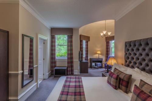 Cuillin Hills Hotel(.)