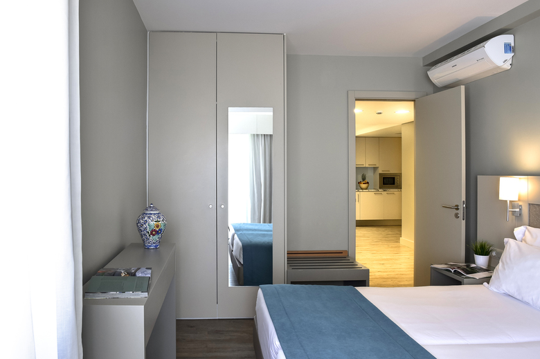 Hotel Aqualuz Lagos By The Editory