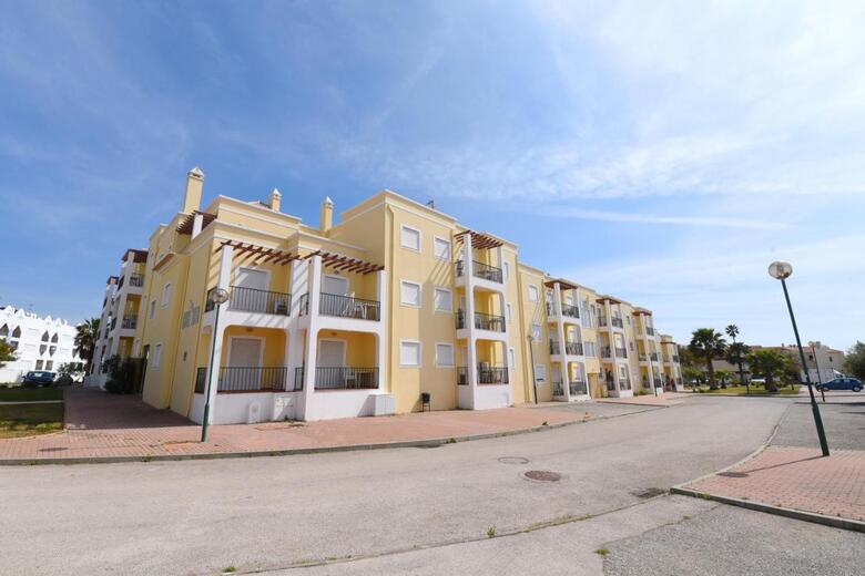 Aparthotel Praia Da Lota Beachfront Resort - Hotel & Apartments