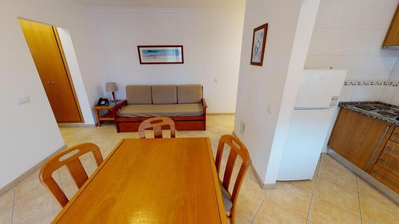Aparthotel Praia Da Lota Beachfront Resort - Hotel & Apartments