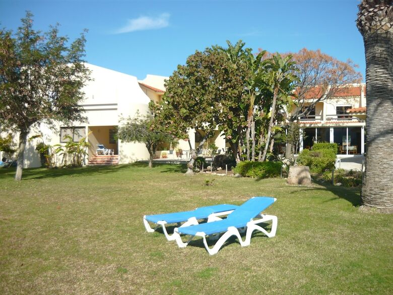 Aparthotel Praia Da Lota Beachfront Resort - Hotel & Apartments