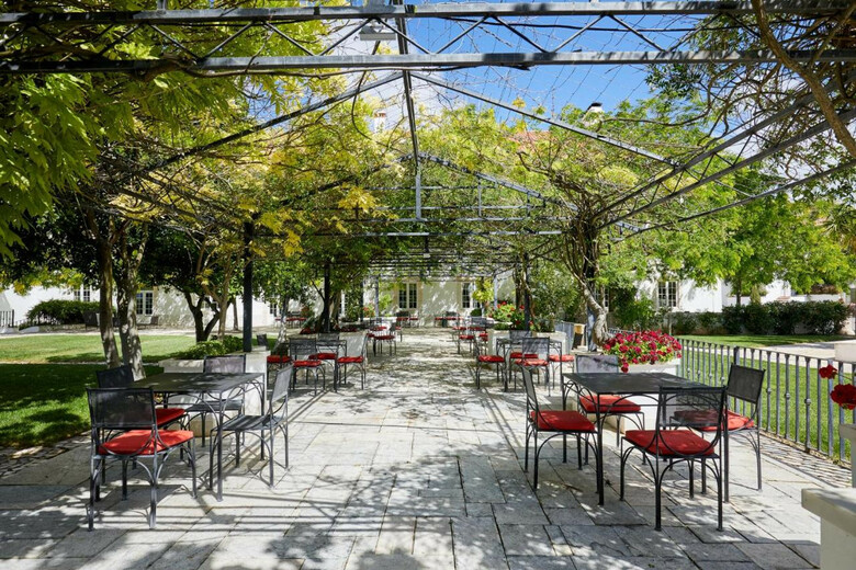 Hotel Pateo Dos Solares