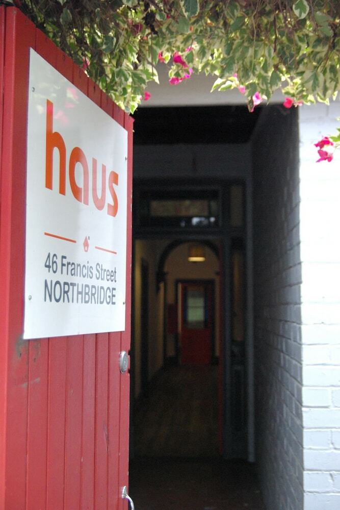 Albergue Haus Accommodation