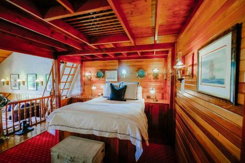 Casuarina Motel Suites